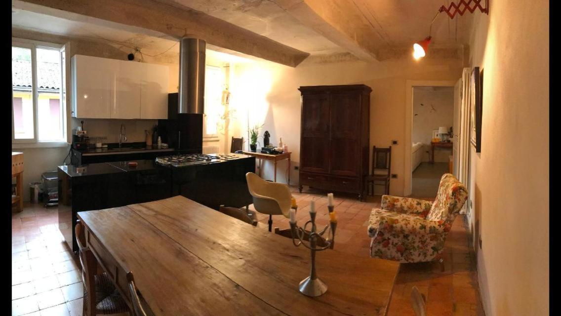 雷焦艾米利亚Casa Luminosa Con Giardino In Centro Storico公寓 外观 照片